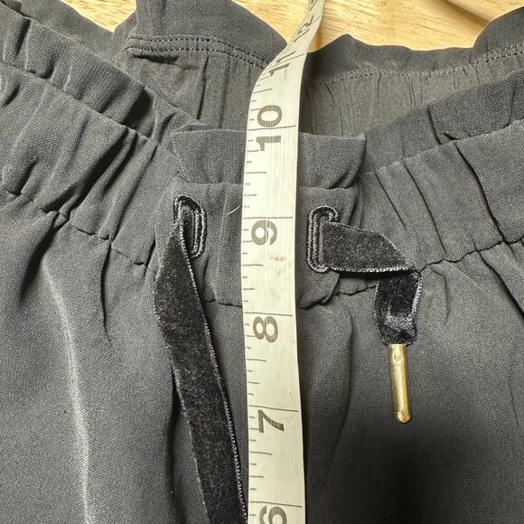 Lululemon On the Fly Jogger Velvet Trim Black Women's Size 4 Excellent Condition - Picture 8 of 9